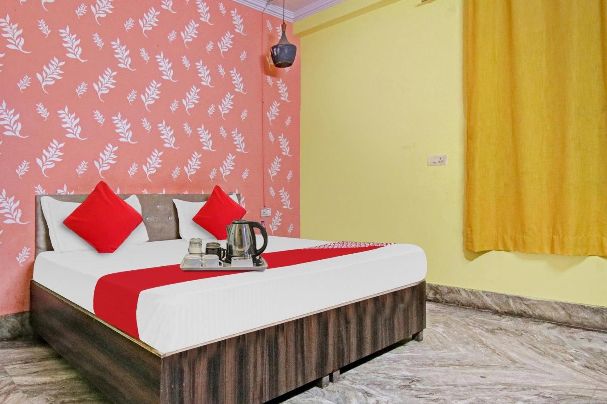 Flagship Hotel Decent Stay Near Pvr Vikaspuri Delhi نيودلهي المظهر الخارجي الصورة